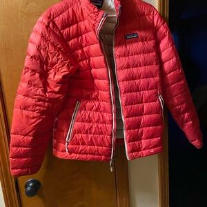 Size small gently used women’s Patagonia coat